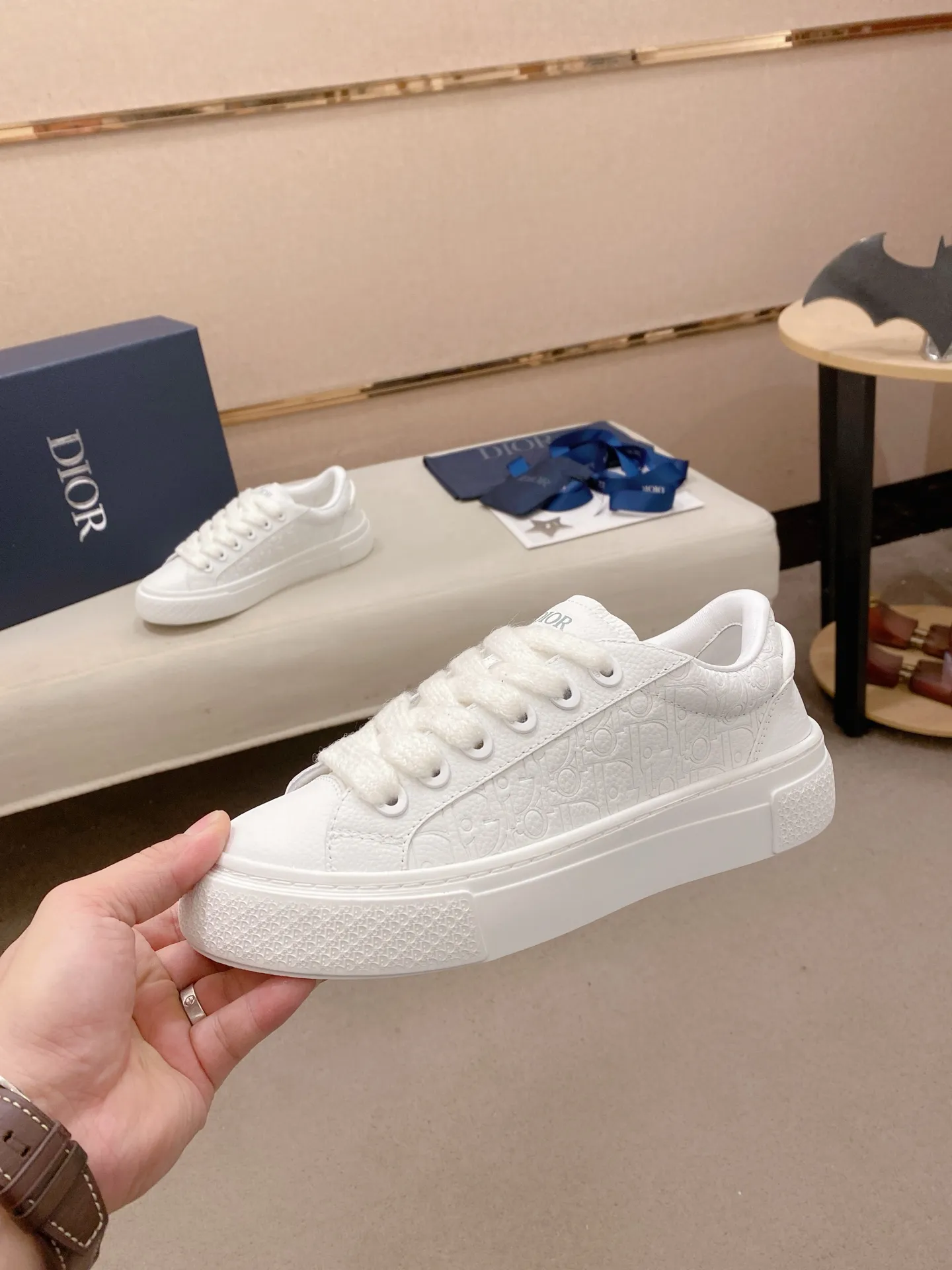 Factory price: 300 Men's shoes 💰[Dior·Dior] Top 🔍Couple style 💏🔍New casual sports style couple shoes, new four-season design, perfect workmanship, lace-up lazy style to create cabinet quality, upper: imported first-layer cowhide, sheepskin lining is soft and comfortable, ultra-light TPU wear-resistant outsole, simple, versatile fashion men's shoes, excellent color code number 35--44